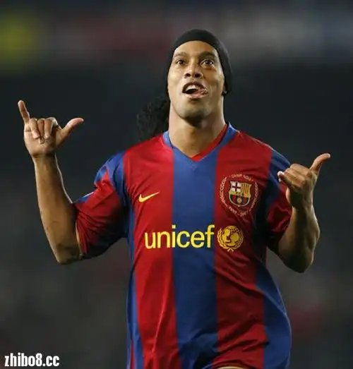 称史诗级对 称史诗级对